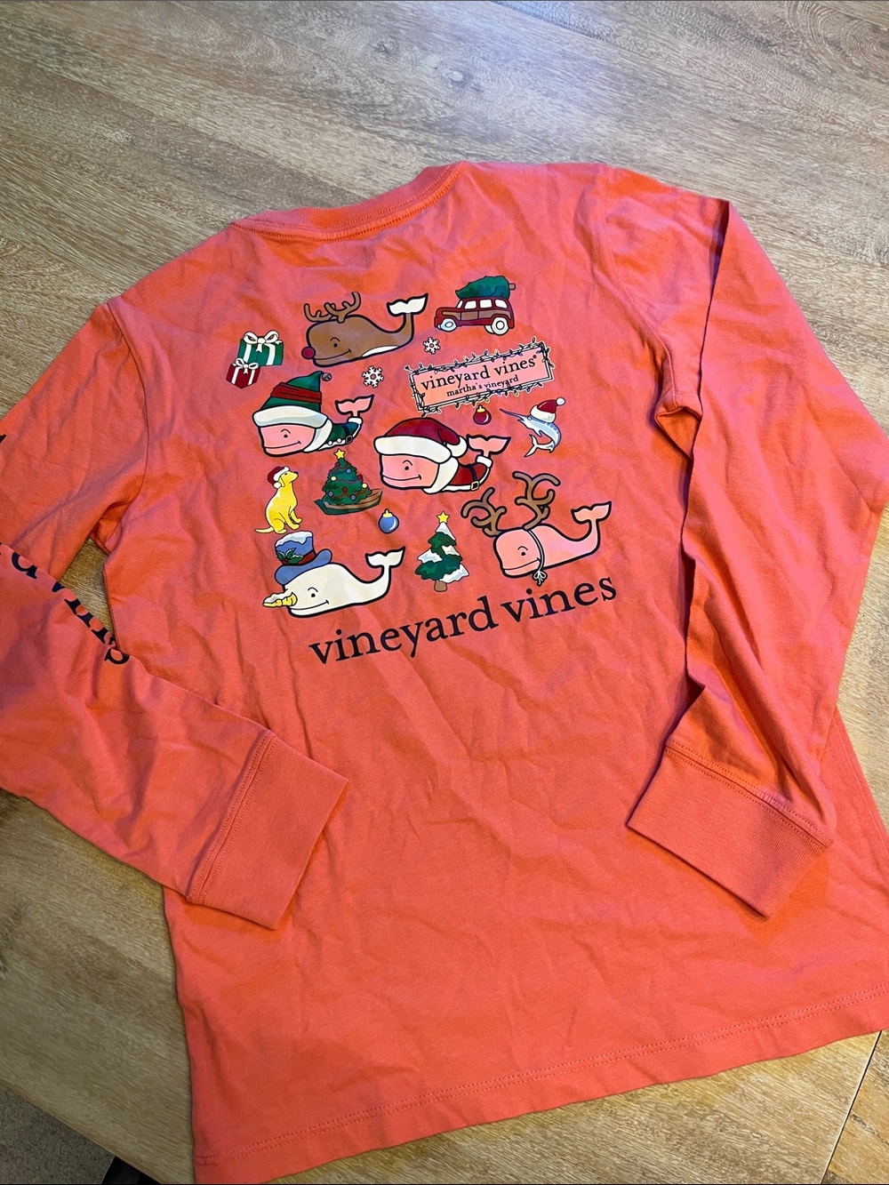vineyard Vines boys size small 8/10 NWOT Christmas tee